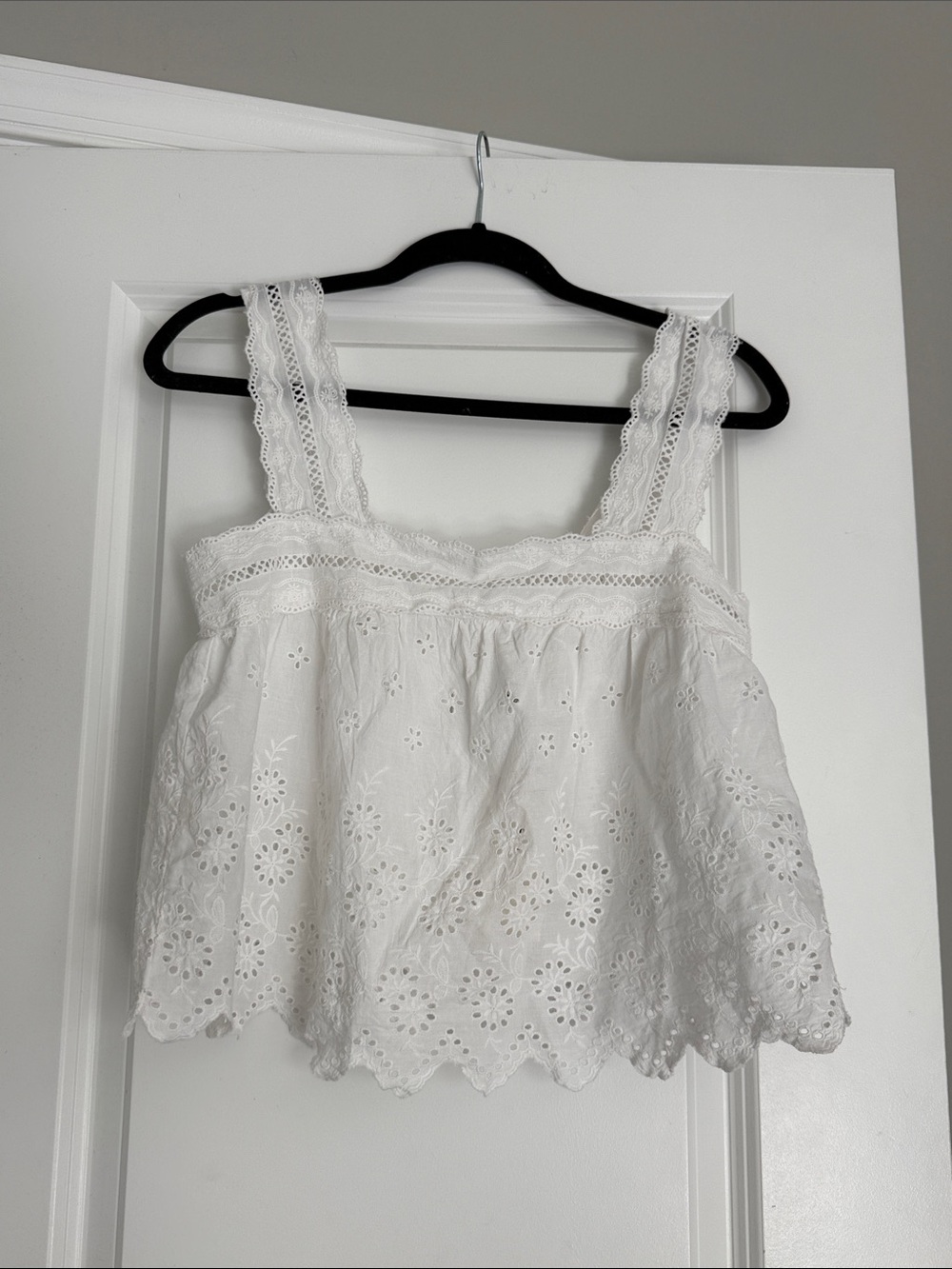 NWT Marshall’s White Embroidered Top S